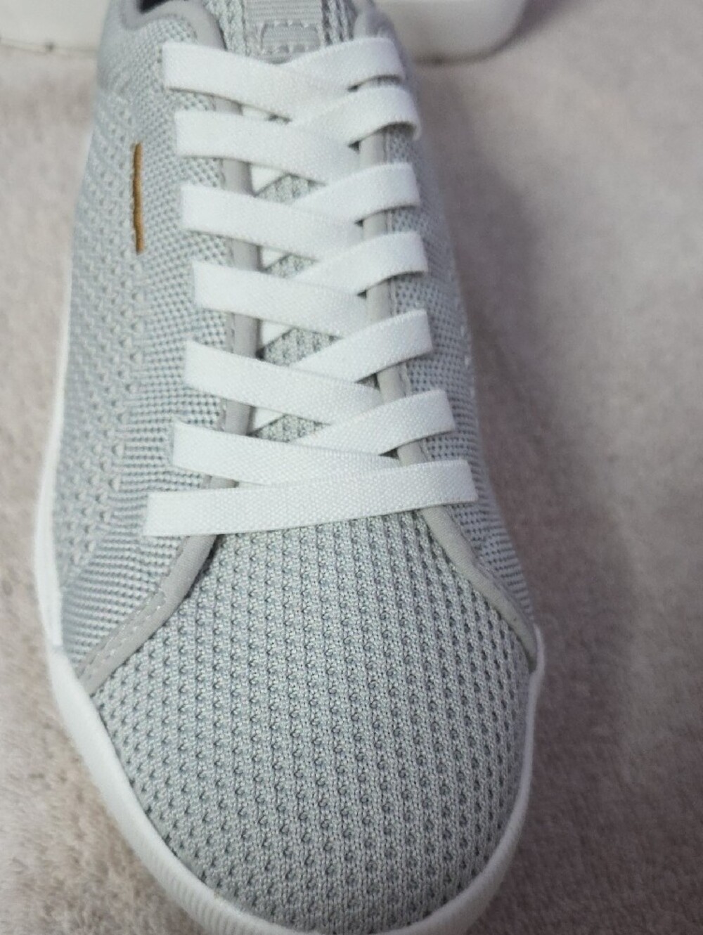 Dr. Scholl's Light Grey Knit Casual Sneakers in 9.5M - Picture 7 of 7